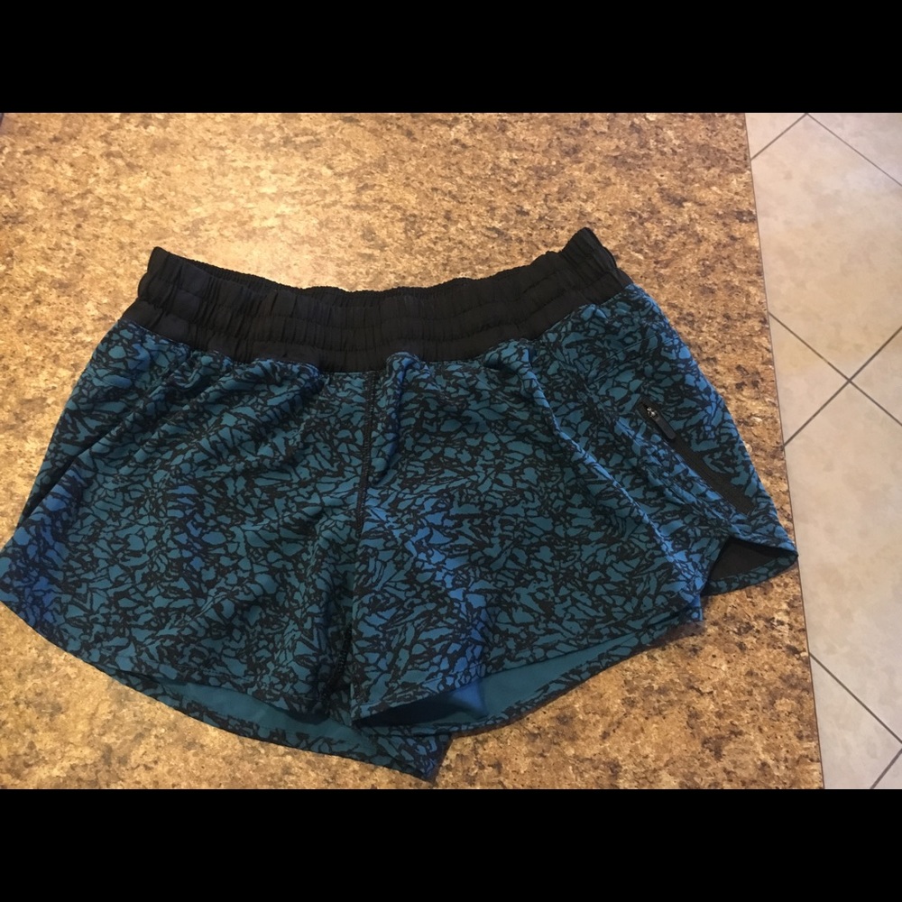 Lululemon shorts size 12